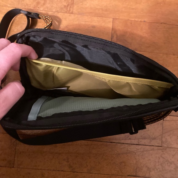 Chums purse/belt bag - Picture 6 of 13